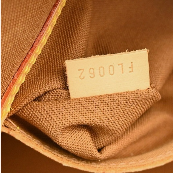 Authentic Louis Vuitton Alma - Picture 9 of 10